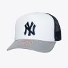 New York Yankees Essential A-Frame White/Black Trucker - New Era